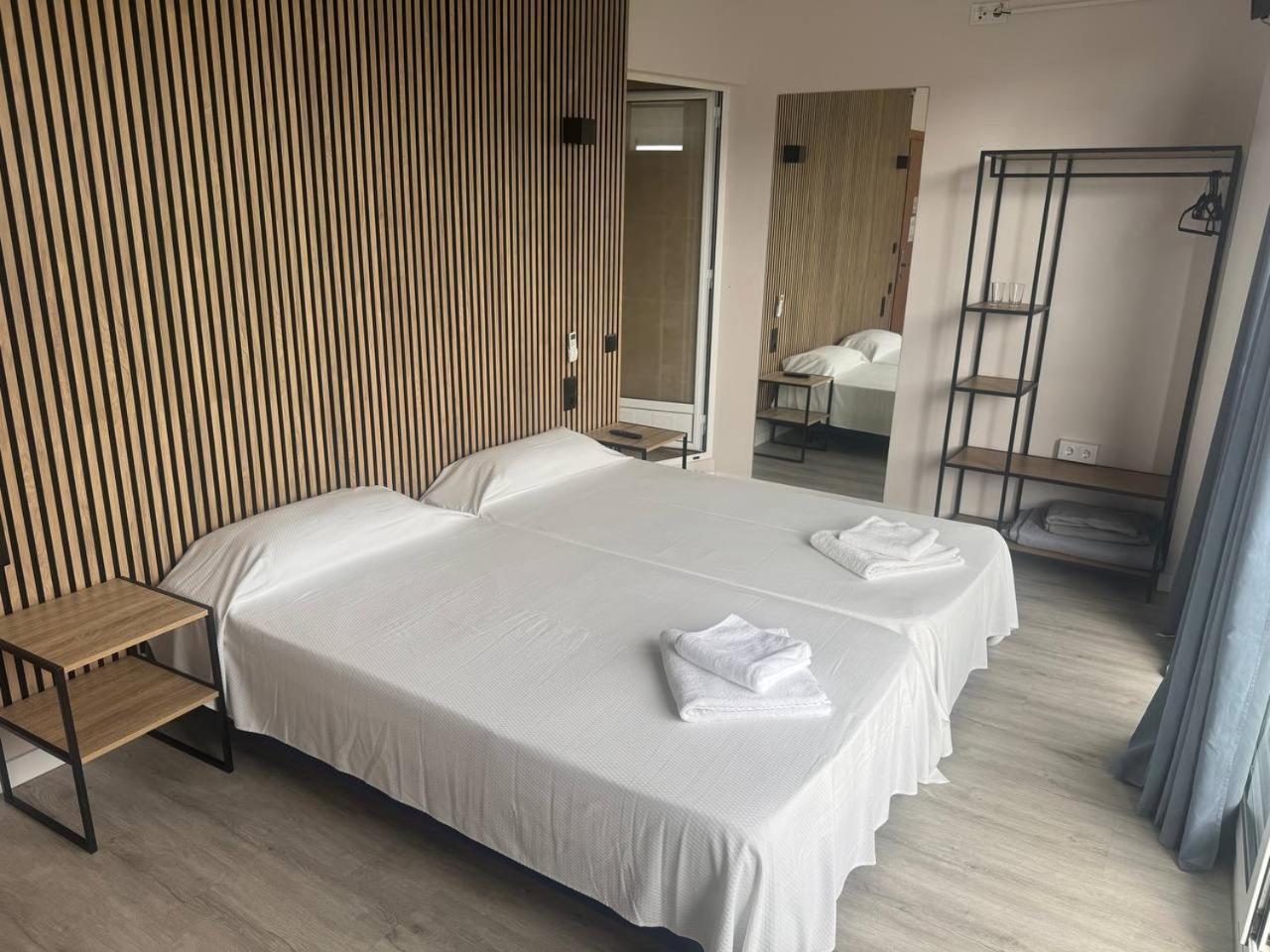Hotel Colibri Calella Habitación foto